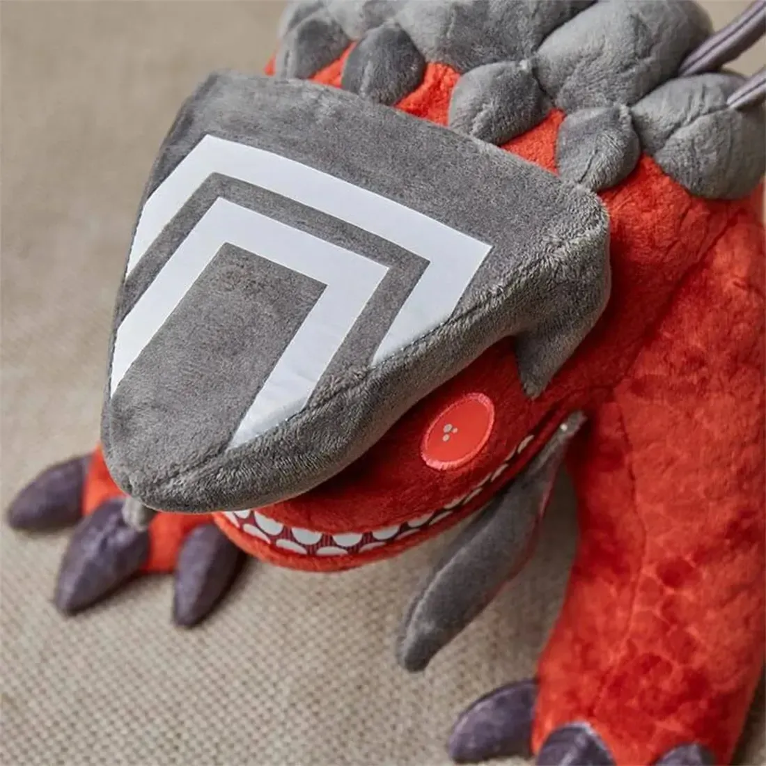 Destiny - Cabal War Beast Plush (14") - Numskull - Image 9