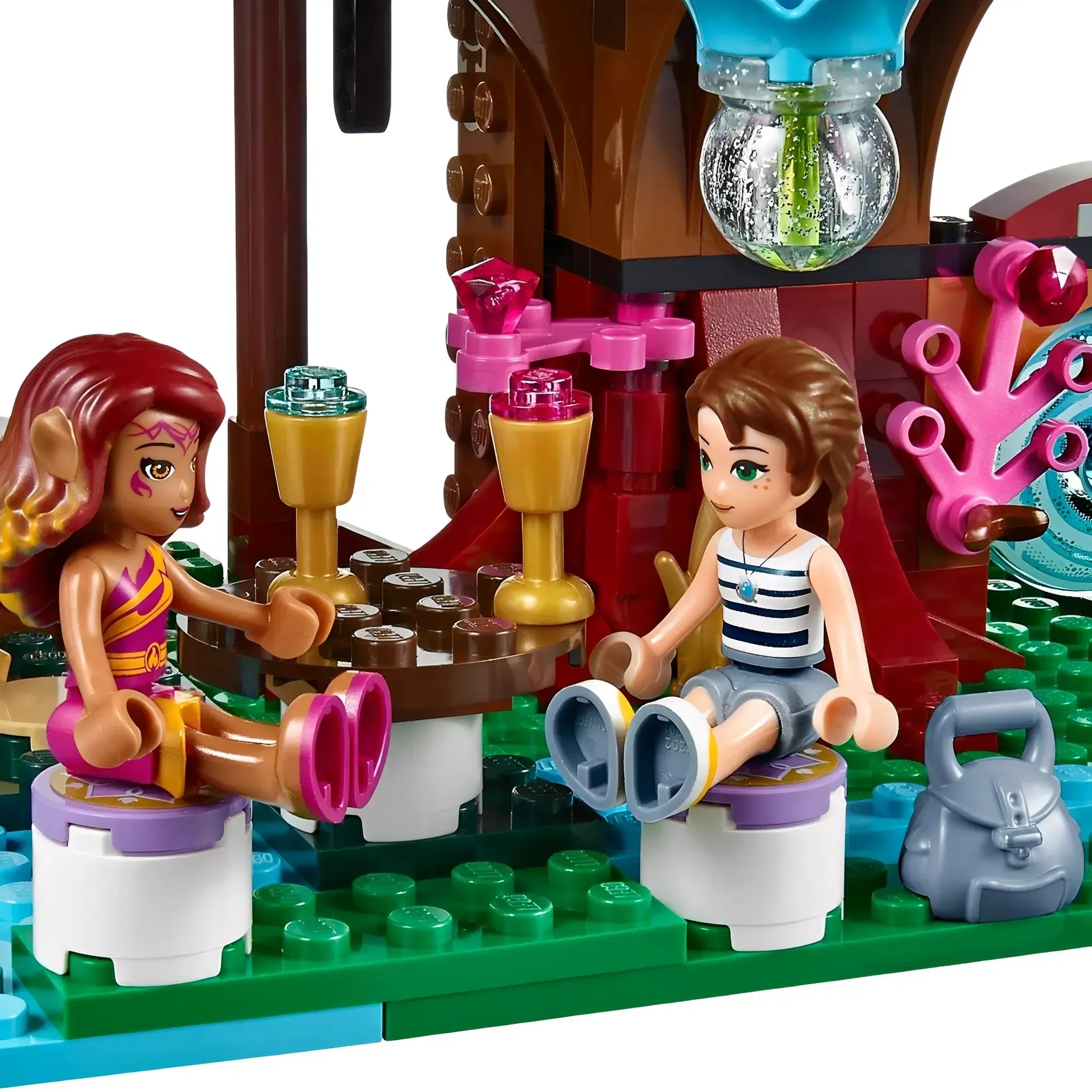 LEGO [Elves] - The Elves' Treetop Hideaway Building Set (41075) - Image 6