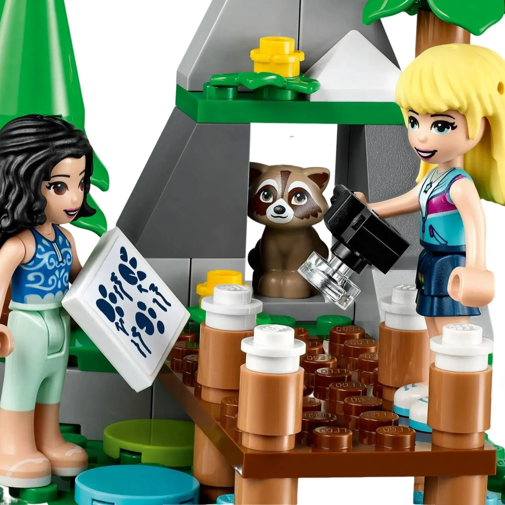 LEGO [Friends] - Forest Camper Van and Sailboat Building Set - Forest Series (41681) - Image 9