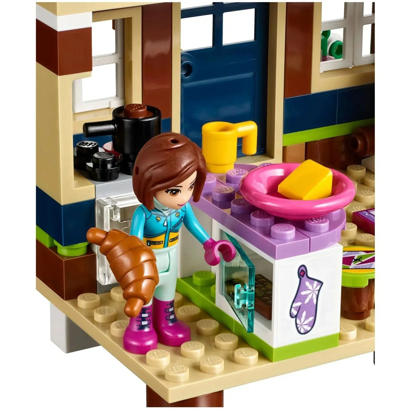 LEGO [Friends] - Snow Resort Chalet Building Set - Snow Resort (41323) - Image 6