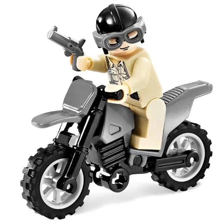 LEGO [Indiana Jones] - Indiana Jones Motorcycle Chase Building Set - Last Crusade Series (7620) - Image 4