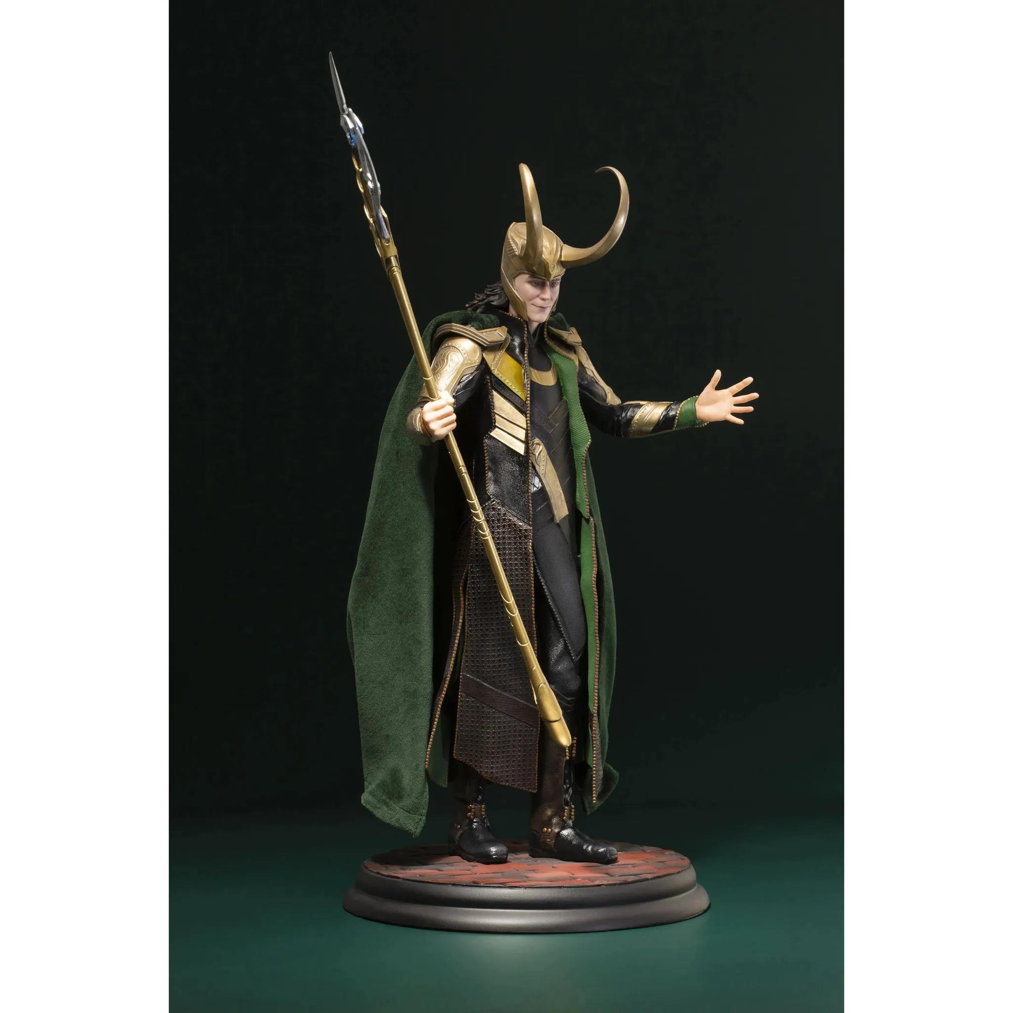 Marvel [Avengers] - Loki Statue Figure (1:6 Scale) - Kotobukiya - ArtFX Series - Image 4