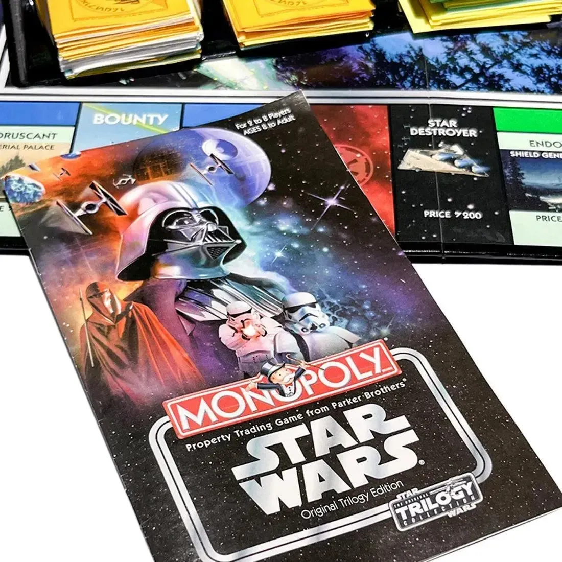 Monopoly: Star Wars Original Trilogy Edition - Economic Science Fiction Board Game for Family, Adults, and Children (2-8 Players, Ages 8+) - Parker Brothers - Image 8