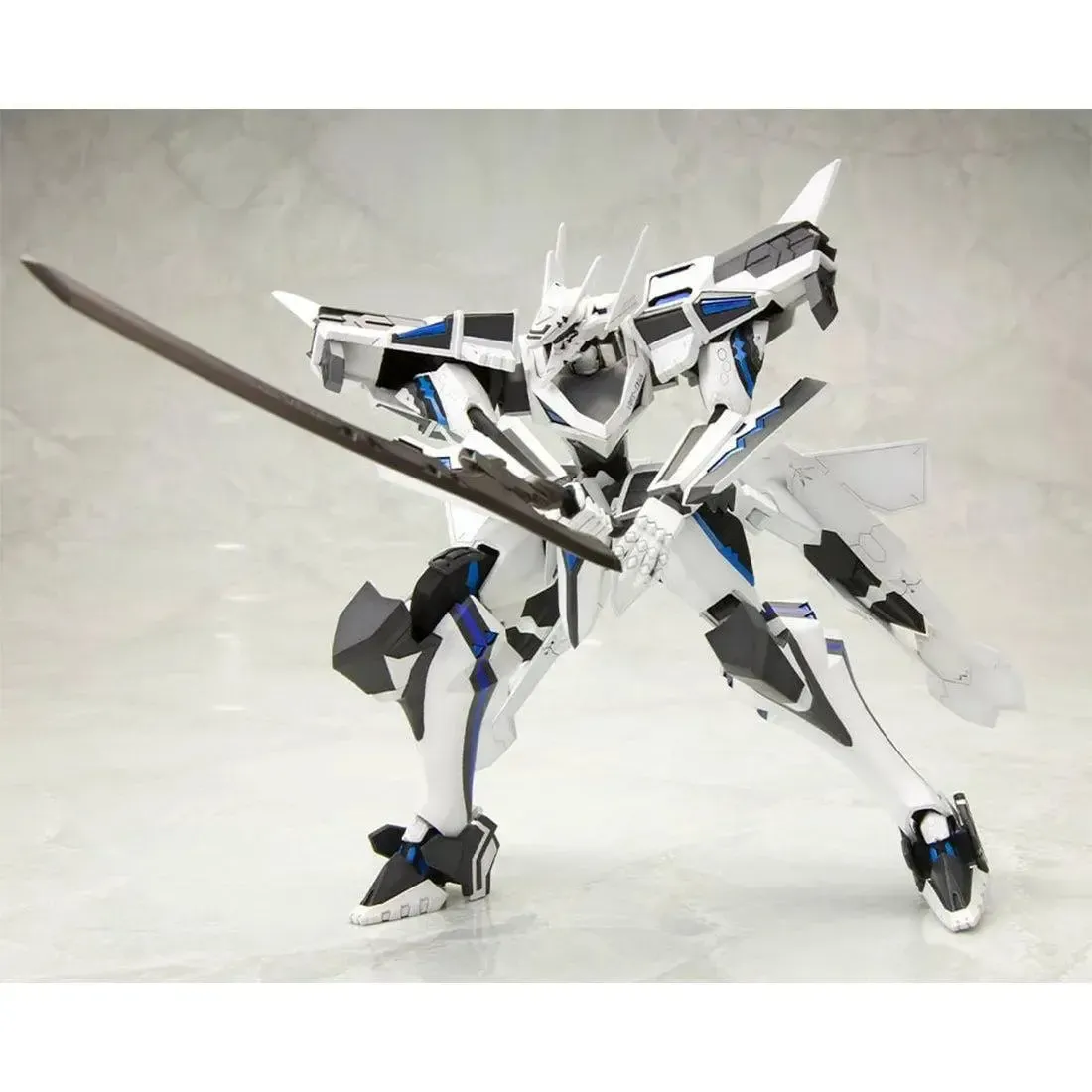 Muv-Luv Alternative: Total Eclipse - Yuya Bridges Mecha Shiranui Second Phase3 Ki Full Action Figure Model Kit (1:144 Scale, Plastic) - Kotobukiya - Image 10