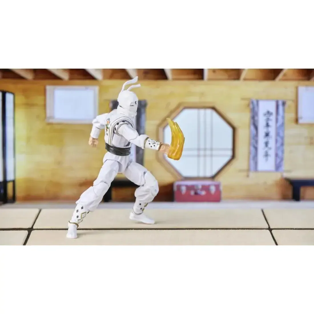 Power Rangers x Cobra Kai - White Crane Ranger Outfit Morphed Daniel Larusso (6") - Hasbro - Lightning Collection Series - Image 8