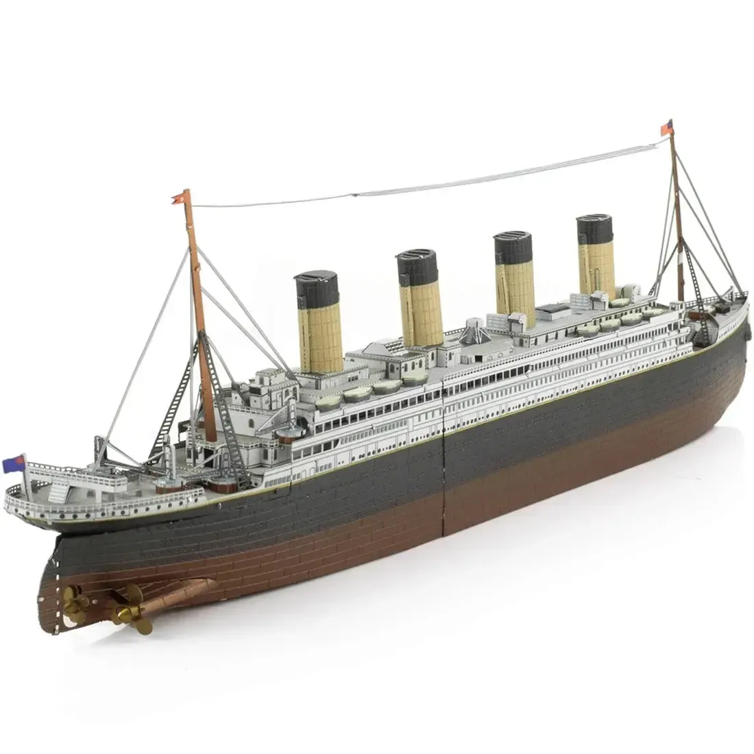 RMS Titanic Ship Figure Model Kit (1:928 Scale, Steel, Moderate Difficulty) - Fascinations - Metal Earth Premium Series - Image 5
