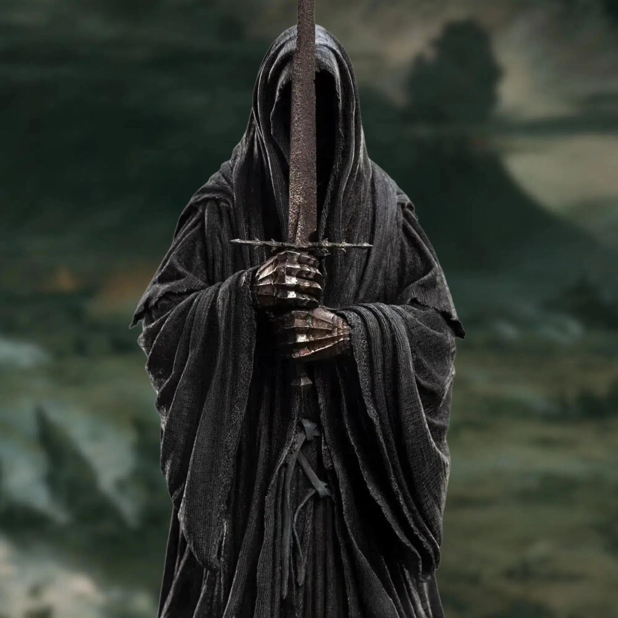 The Lord of the Rings - "Ringwraith of Mordor" Nazgûl Statue Figure (1:6 Scale) - Weta Workshop - The Lord of the Rings 20th Anniversary Classic Series - Image 10