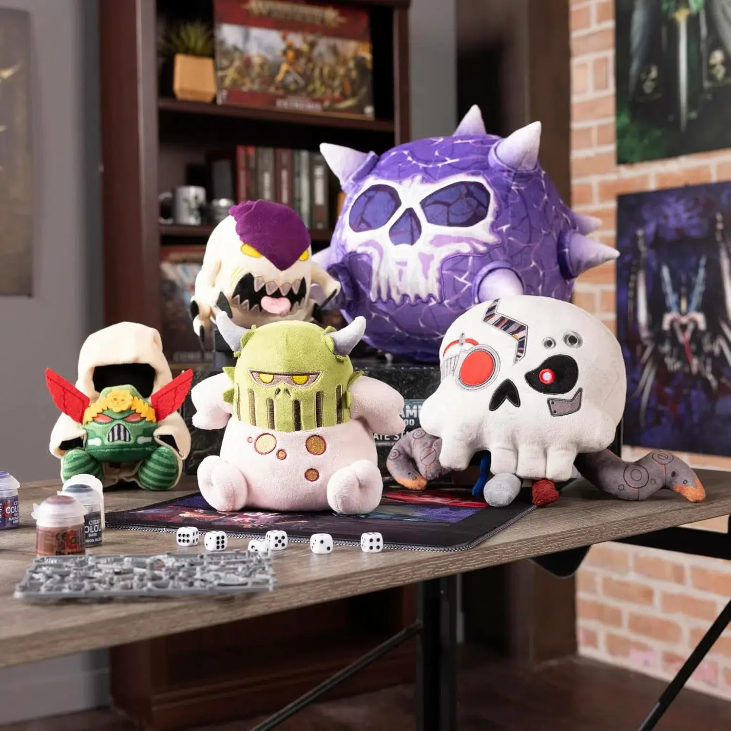 Warhammer 40,000 -  Watcher In The Dark Plush (6.75") - Tomy - Image 6